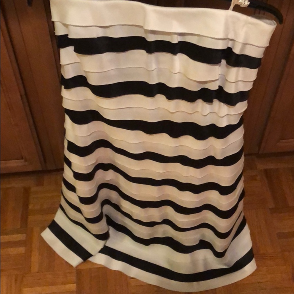 Strapless black & white fun dress